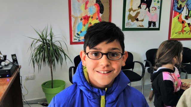 Entrega de gafas en el CEIP Juan Manuel Montoya